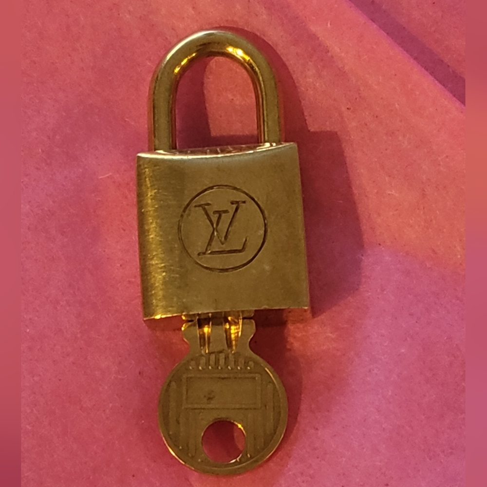 Louis Vuitton lock and key #202